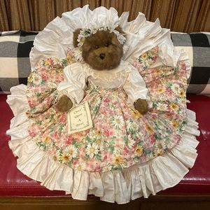 COPY - Once Upon A Time Bear By Linda M Rick “Samantha”